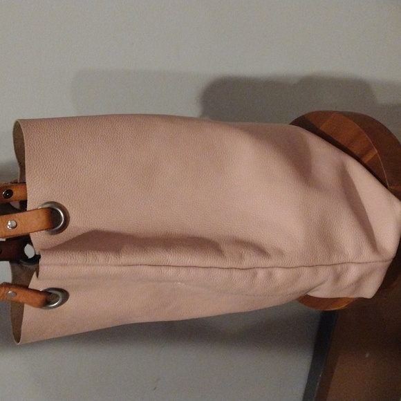 Leather Salmon Pink Purse - Tote handbag with metal hardware - Picture 5 of 14